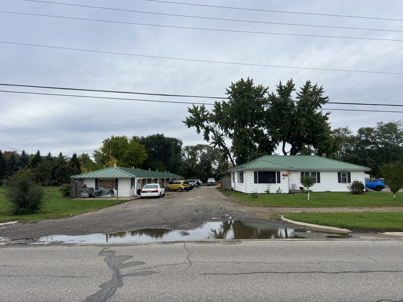 Little Country Inn (White Pigeon Motel) - Oct 22 2023 Photo (newer photo)
